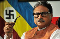 Aa Aiduguru Movie Photos